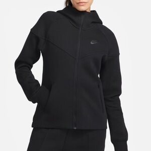 Nike Women's Sportswear Tech Fleece Windrunner Full-Zip Hoodie size- XS